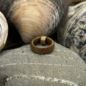 Oak Ring Size J