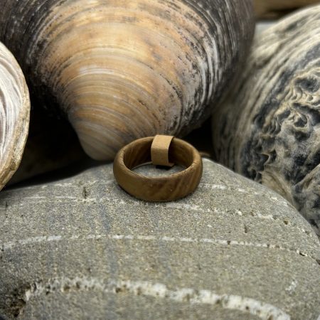 Oak Ring Size J